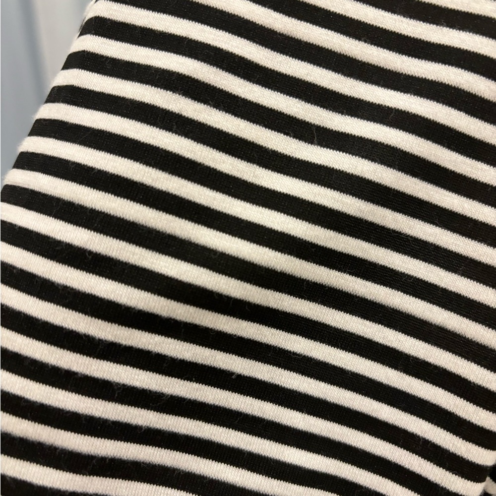 No label - Picture 6 of 9
